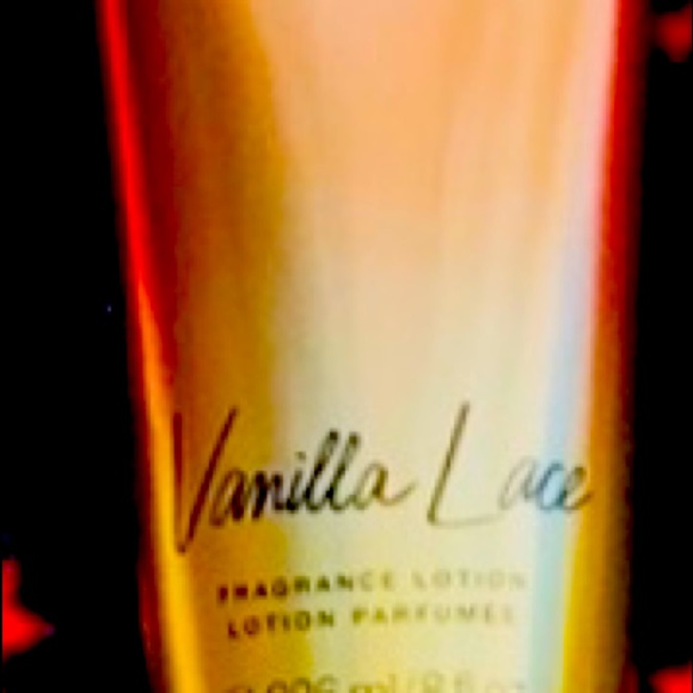 Victoria secret vanilla lace lotion